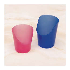 Kubek z wycięciem na nos