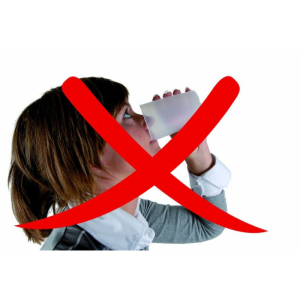 Kubek z wycięciem na nos